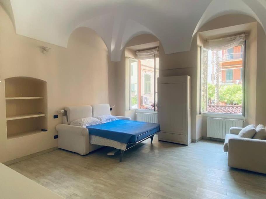 Appartamento Incantevole In Piazza Bresca, Sanremo Eksteriør bilde